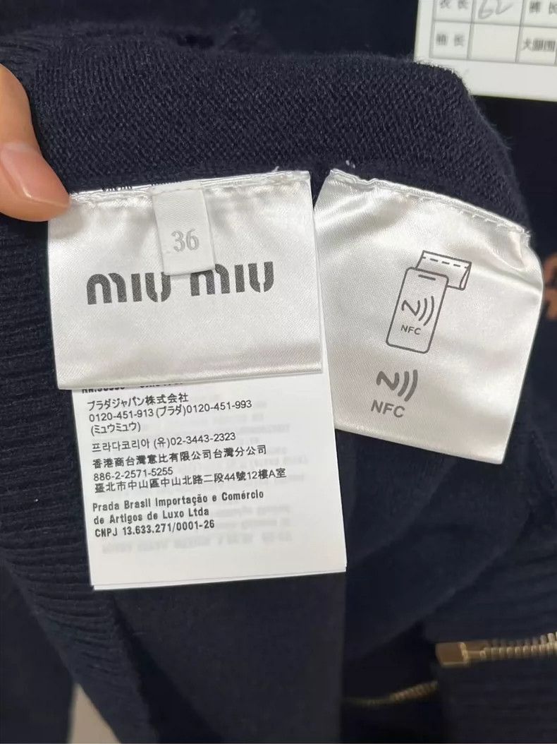 Miu Miu Miumiu knit zip cashmere cardigan Size US S / EU 44-46 / 1 - 3 Thumbnail