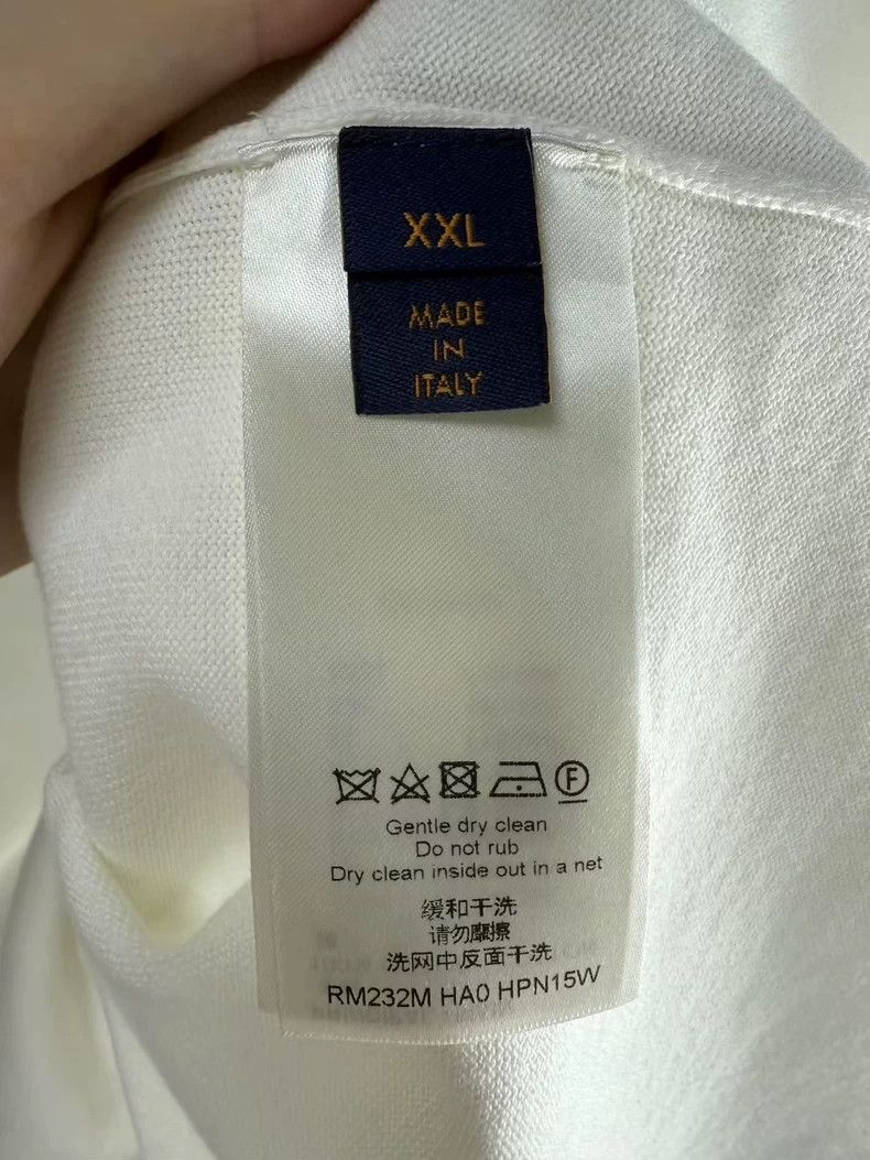 Louis Vuitton Louis Vuitton white short sleeve knit top Size US XXL / EU 58 / 5 - 4 Thumbnail
