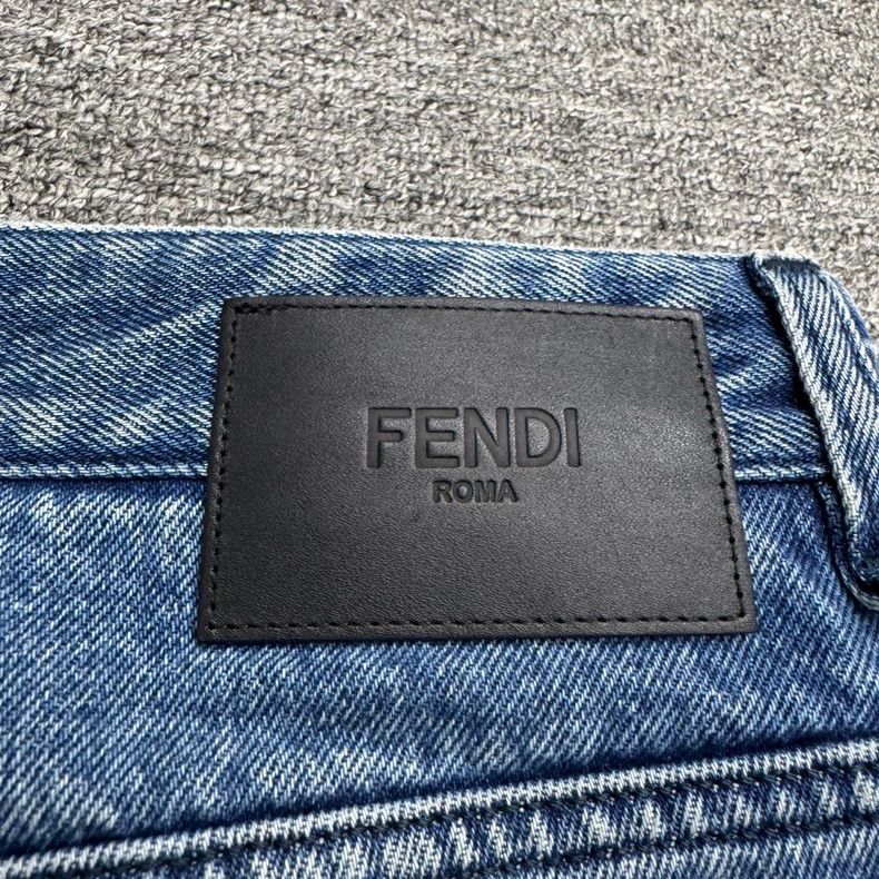 Fendi Fendi washed denim jeans Size US 33 - 3 Thumbnail