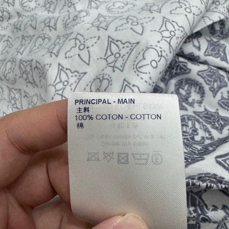 Louis Vuitton louis vuitton lv all over print shirt Size US L / EU 52-54 / 3 - 6 Thumbnail