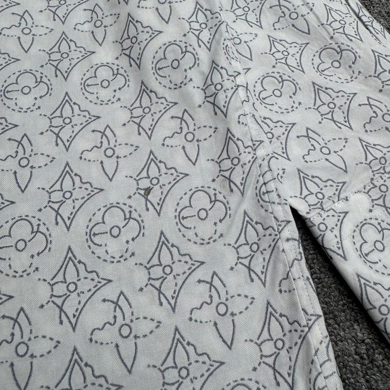 Louis Vuitton louis vuitton lv all over print shirt Size US L / EU 52-54 / 3 - 3 Thumbnail