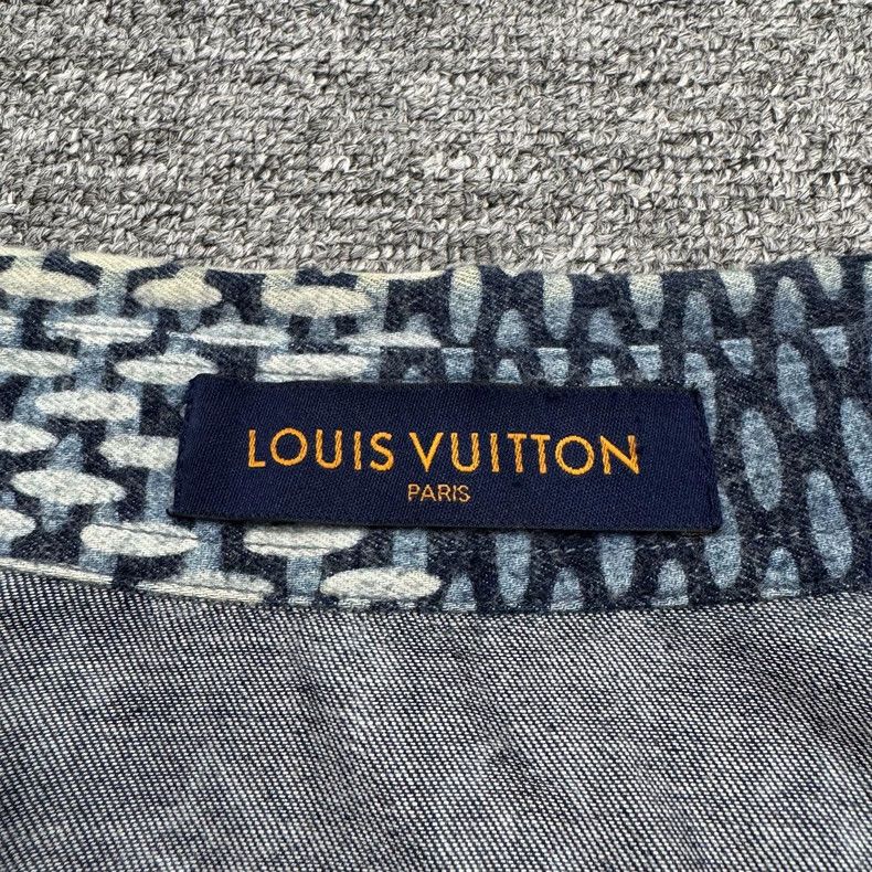 Louis Vuitton louis vuitton lv nigo checkered flannel shirt Size US M / EU 48-50 / 2 - 3 Thumbnail