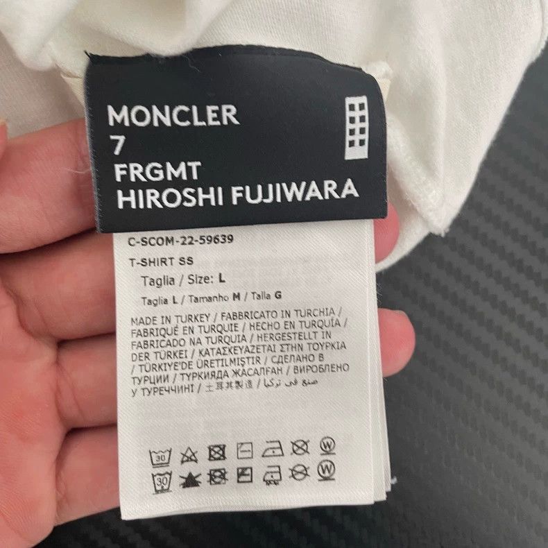 Moncler moncler x fragment design short sleeve Size US L / EU 52-54 / 3 - 2 Thumbnail