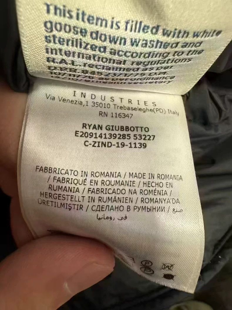 Moncler Moncler spliced down jacket Size US S / EU 44-46 / 1 - 4 Thumbnail