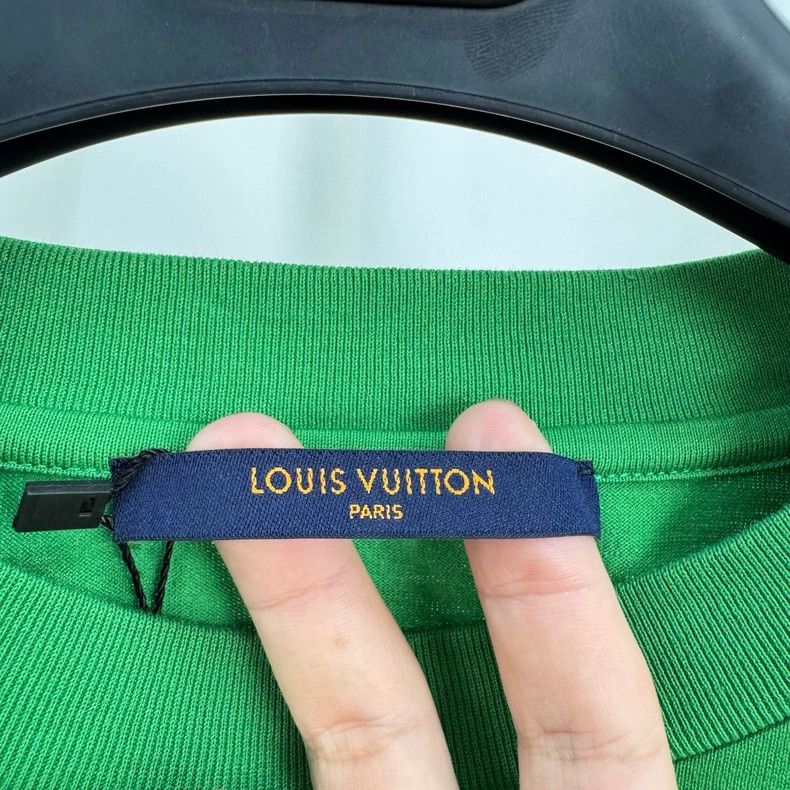 Louis Vuitton Louis Vuitton Green Short Sleeve Tee Size US M / EU 48-50 / 2 - 5 Thumbnail