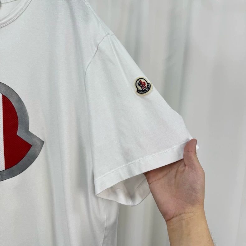Moncler Moncler Embroidered Logo Short Sleeve Size US XXL / EU 58 / 5 - 4 Thumbnail