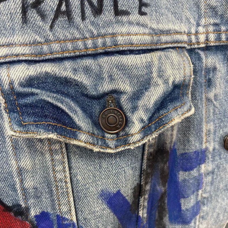 Balenciaga Balenciaga graffiti denim jacket Size US M / EU 48-50 / 2 - 5 Thumbnail