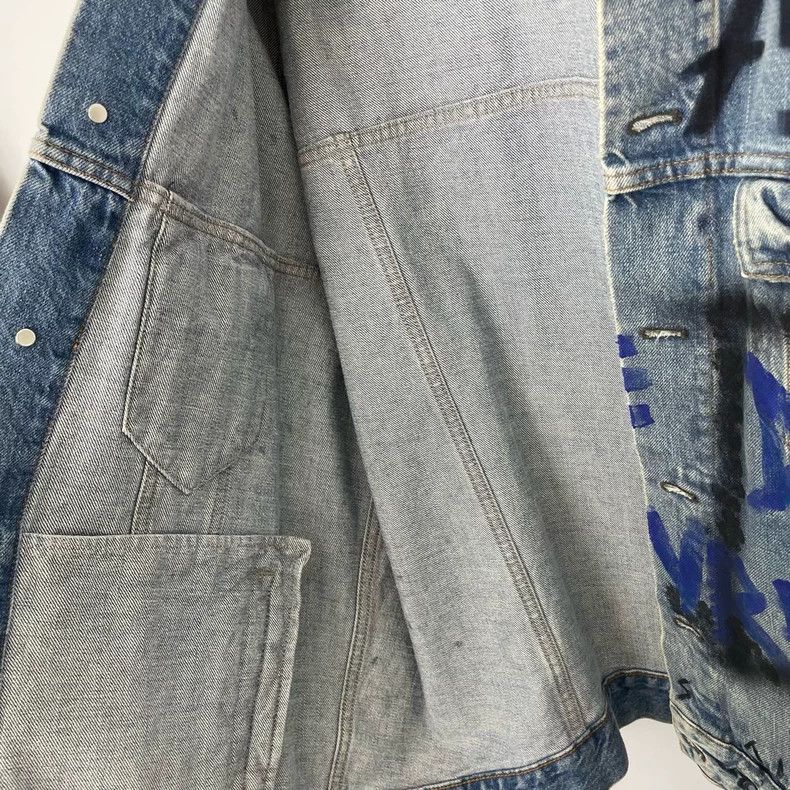 Balenciaga Balenciaga graffiti denim jacket Size US M / EU 48-50 / 2 - 6 Thumbnail