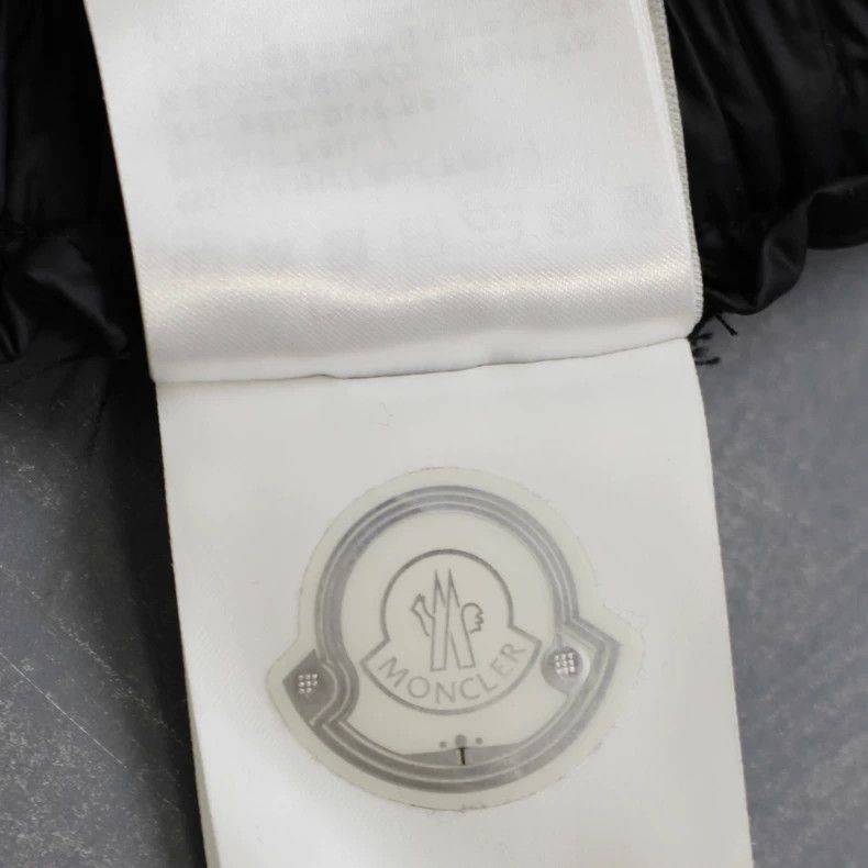 Moncler Genius rickowens moncler co - branded down shorts Size US 26 / EU 42 - 8 Thumbnail