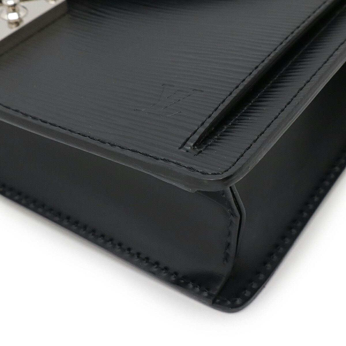 Louis Vuitton Louis Vuitton Louis Vuitton Pochette Seliere Dragonne Epi Clutch Bag Leather Clutch Bag M52762 Size ONE SIZE - 3 Thumbnail