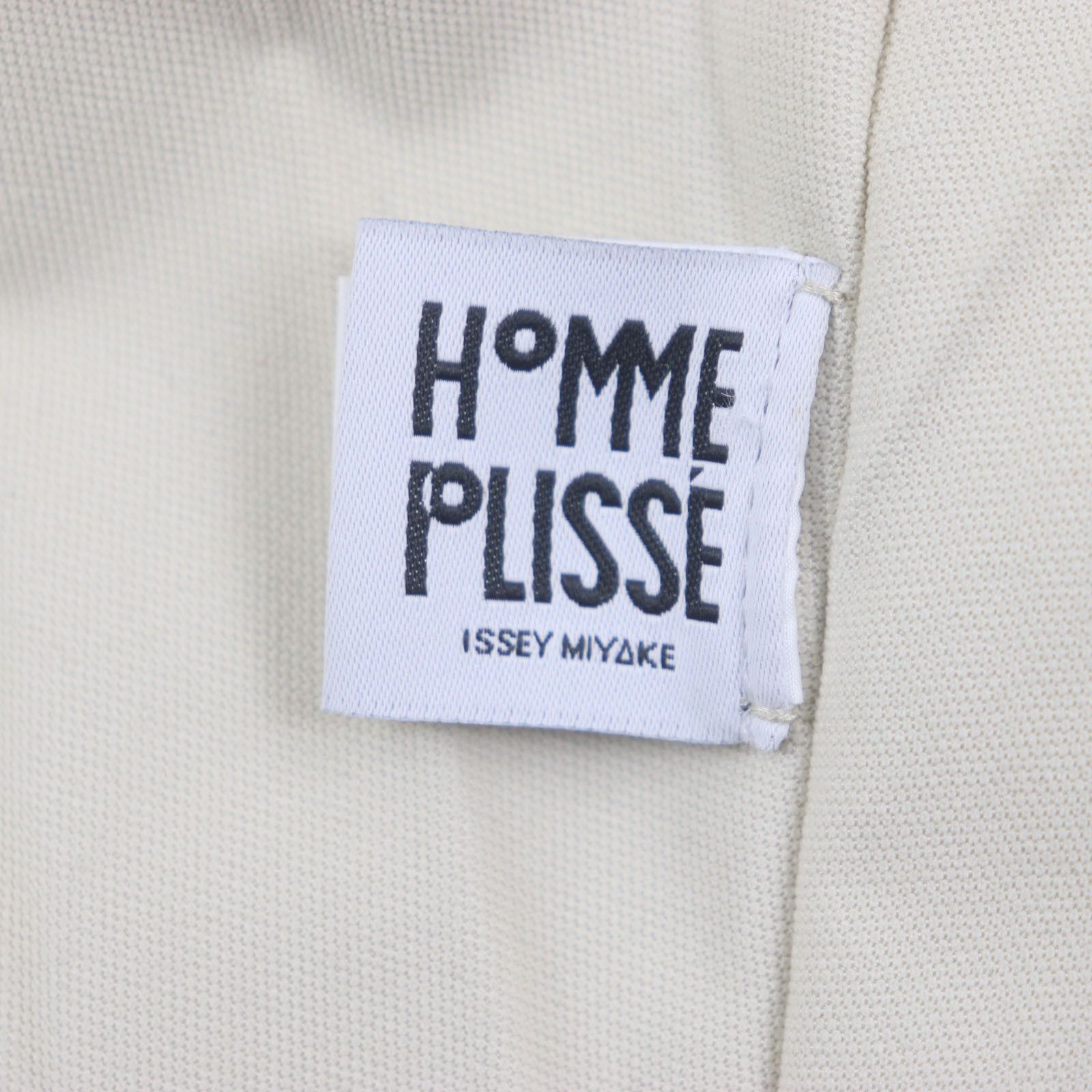 Issey Miyake Issey Miyake Homme Plissé Issey Miyake HOMME PLISSE ISSEY MIYAKE Polyester Coat Others Outerwear HP13FA305 DUTY FREE for USA Size ONE SIZE - 5 Thumbnail