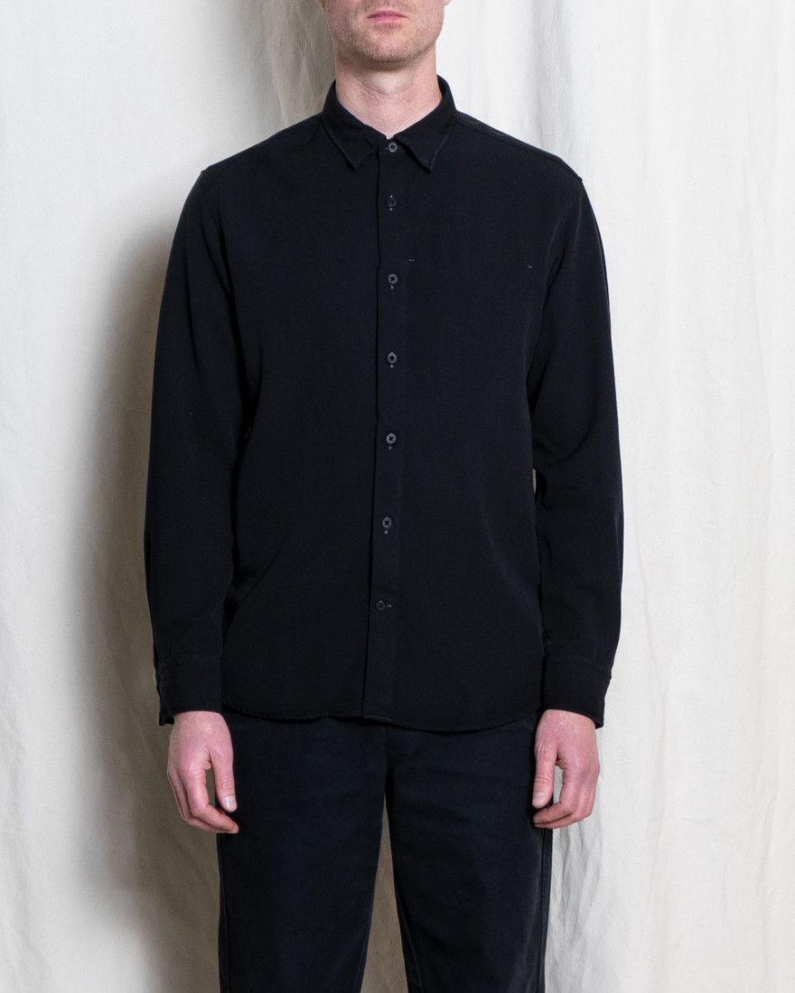 Outlier S140 Hidden Pocket Pivot in Black | Grailed