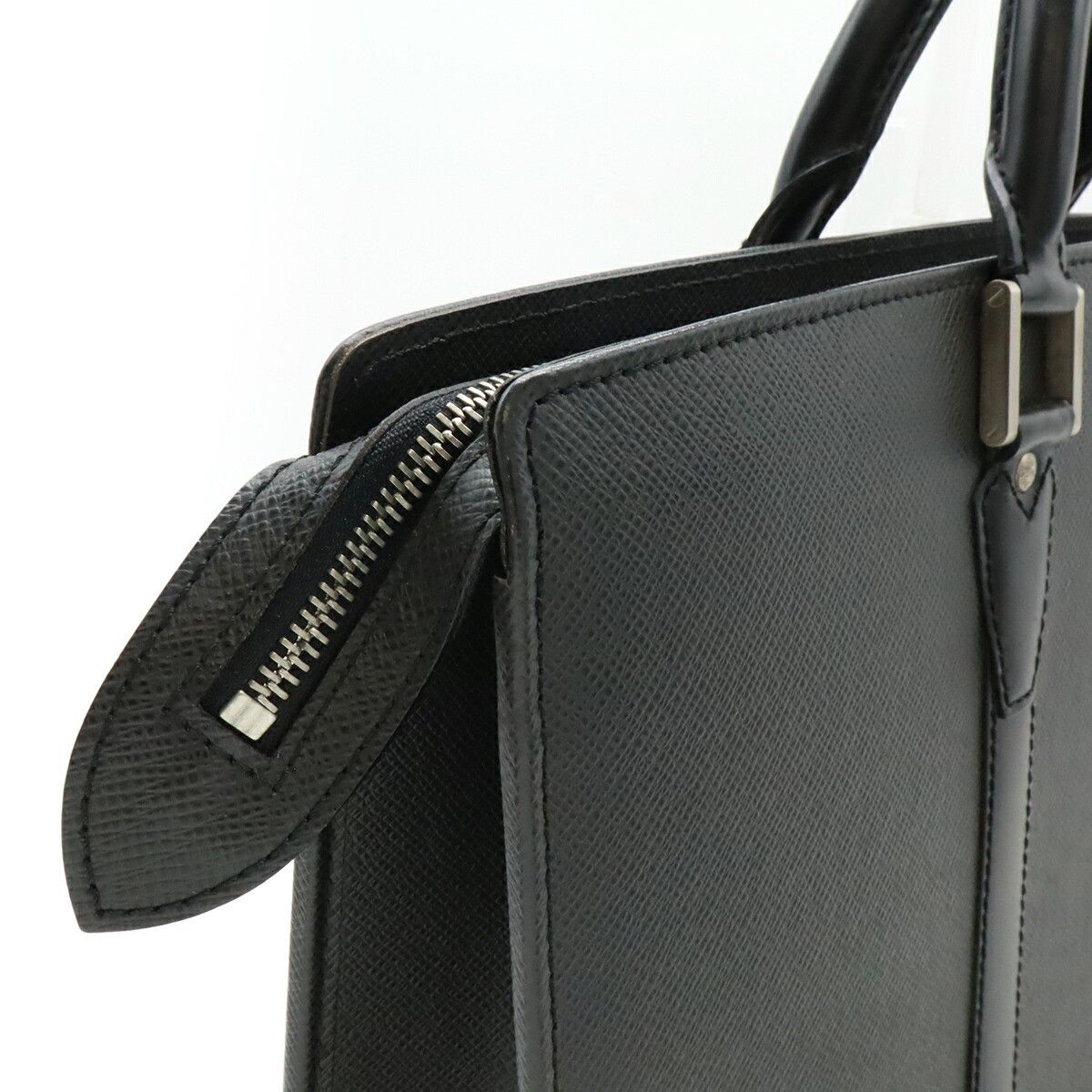 Louis Vuitton Louis Vuitton Louis Vuitton Porte-Documents Voyage Taiga Briefcase Leather Business Bag M30052 Size ONE SIZE - 7 Thumbnail