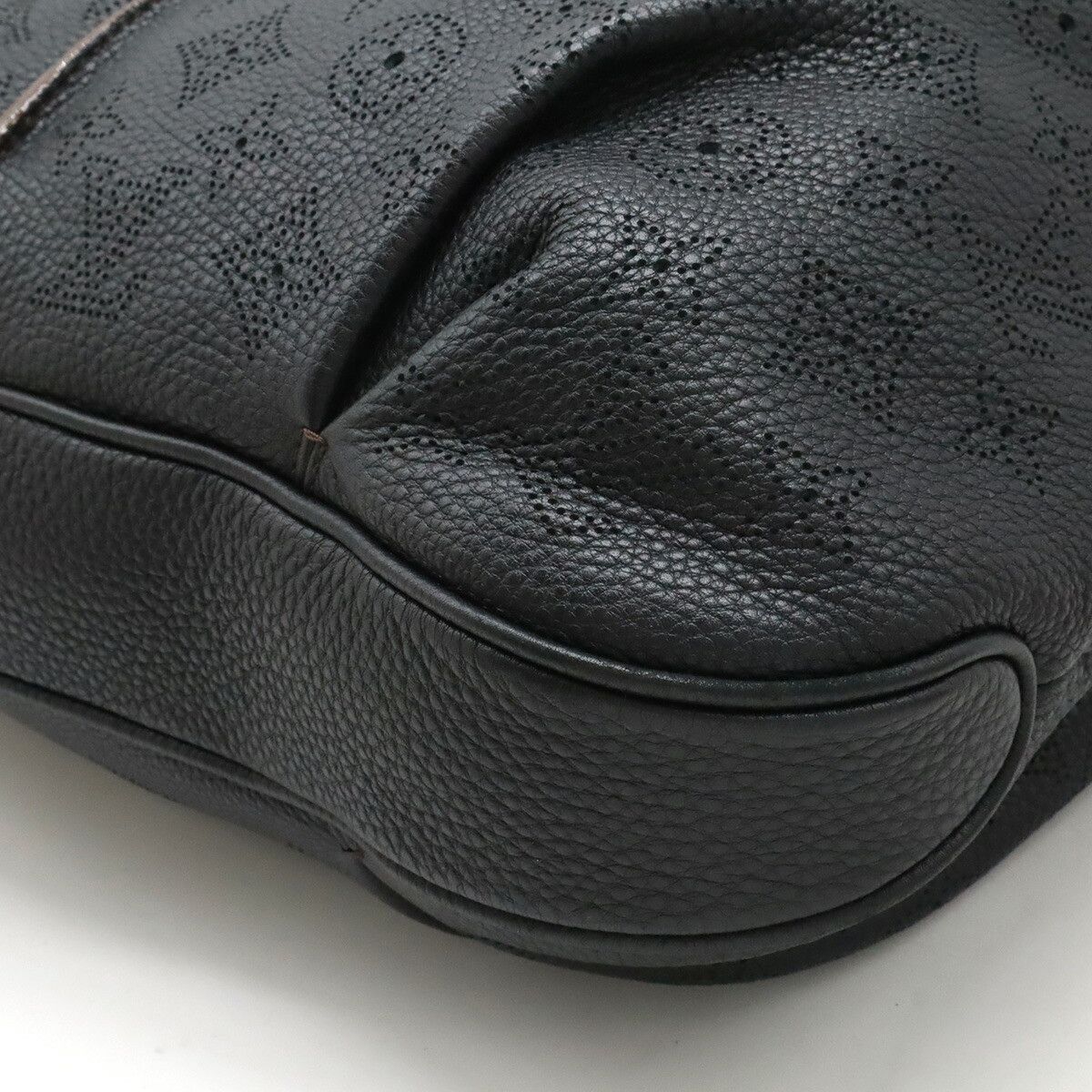 Louis Vuitton Louis Vuitton Louis Vuitton Mahina 2way bag Leather Shoulder Bag M93987 Size ONE SIZE - 3 Thumbnail