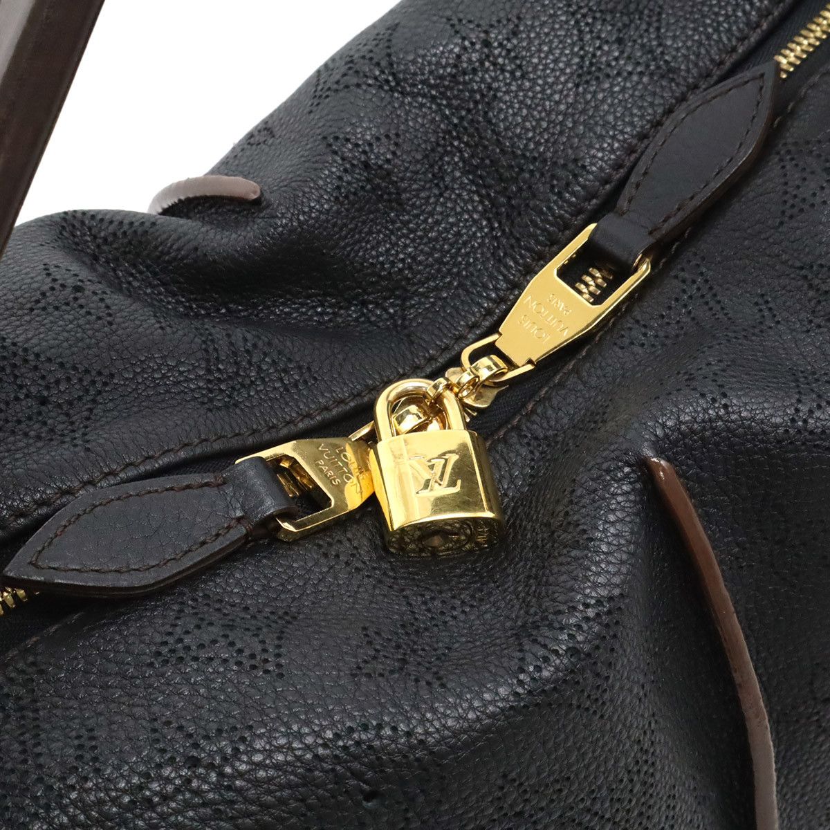 Louis Vuitton Louis Vuitton Louis Vuitton Mahina 2way bag Leather Shoulder Bag M93987 Size ONE SIZE - 7 Thumbnail