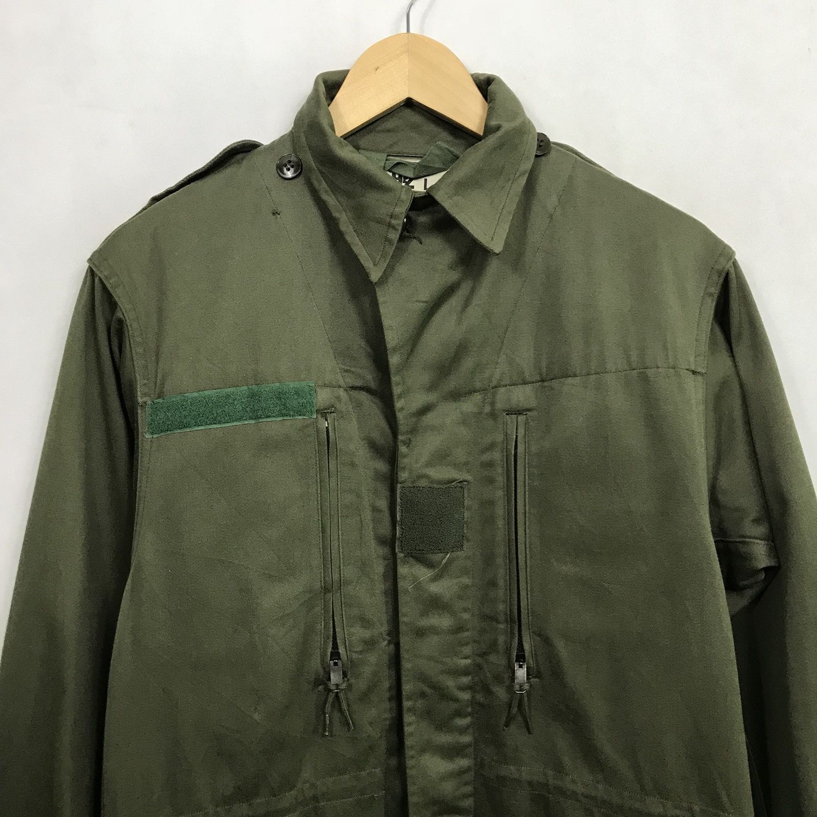 Vintage Military Sapivog Uxegney 1977 Armee Francaise Padded Combat Size US M / EU 48-50 / 2 - 6 Thumbnail