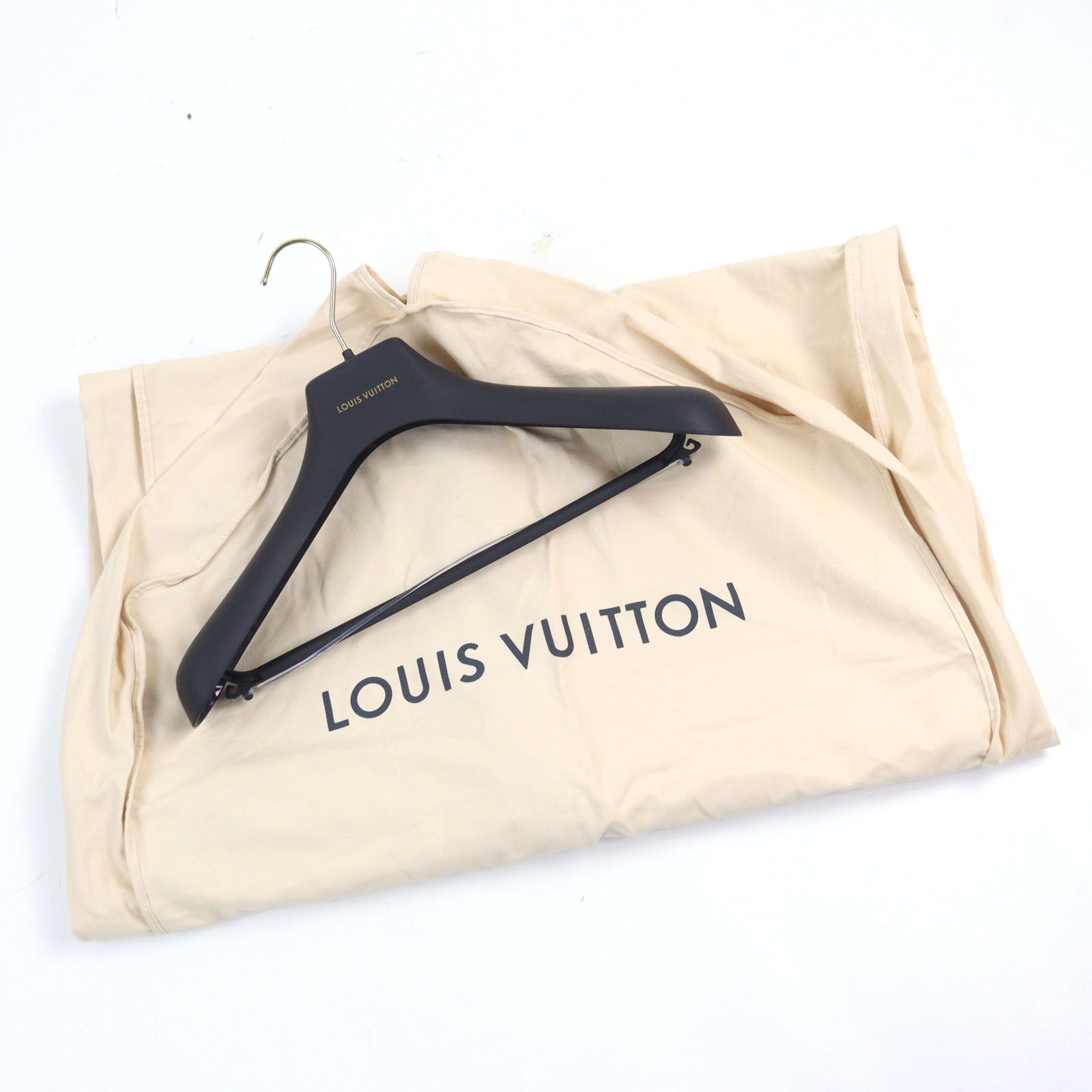 Louis Vuitton Louis Vuitton Louis Vuitton Suit Leather Patch Suit Leather Suits Size ONE SIZE - 16 Thumbnail