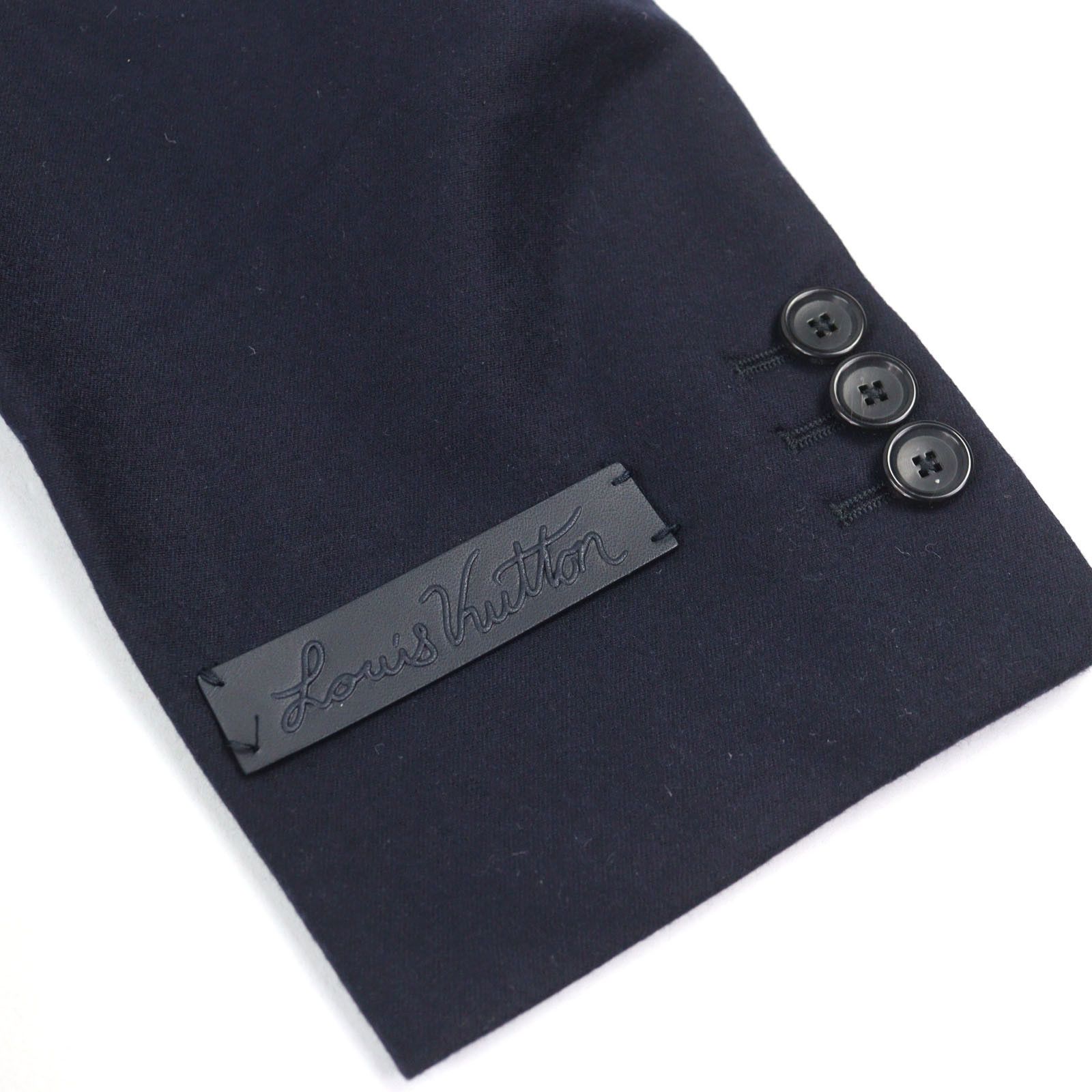 Louis Vuitton Louis Vuitton Louis Vuitton Suit Leather Patch Suit Leather Suits Size ONE SIZE - 10 Thumbnail