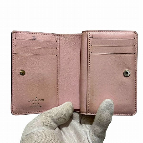 Louis Vuitton Louis Vuitton Louis Vuitton Mahina Portefeuille Clea Mahina Leather Wallet Leather Short Wallet M82502 Size ONE SIZE - 3 Thumbnail