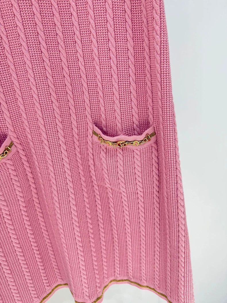 Gucci pink knitted dress with gold accents-dmc Size XS / US 0-2 / IT 36-38 - 3 Thumbnail