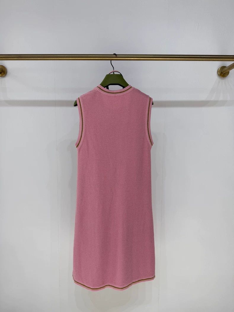 Gucci pink knitted dress with gold accents-dmc Size XS / US 0-2 / IT 36-38 - 2 Thumbnail