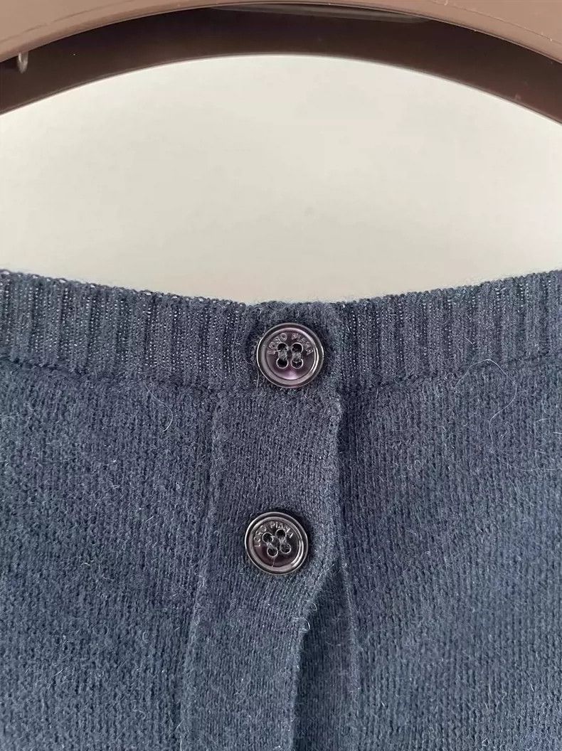 Loro Piana Loro Piana Women's Stripped Cashmere Top Size US XXL / EU 58 / 5 - 5 Thumbnail