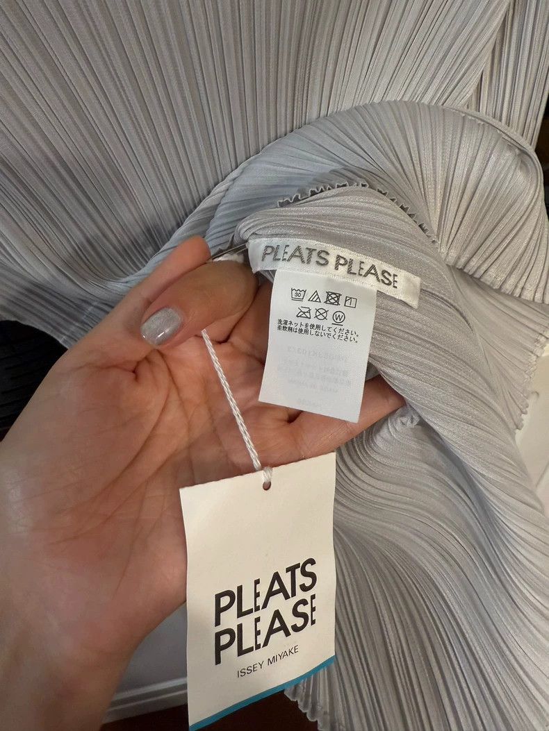 Issey Miyake Issey Miyake Pleats Please Pleated Short Sleeve -dmc Size US M / EU 48-50 / 2 - 4 Thumbnail
