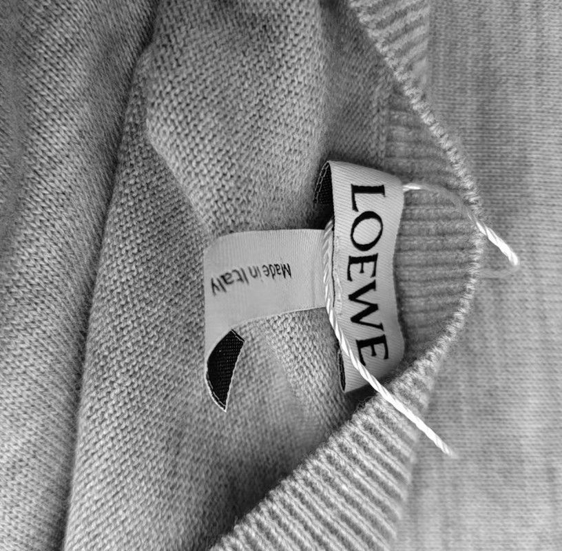 Loewe Loewe Gray Wool Long-Sleeve Sweater with Panda Design 0089 Size XS / US 0-2 / IT 36-38 - 5 Thumbnail
