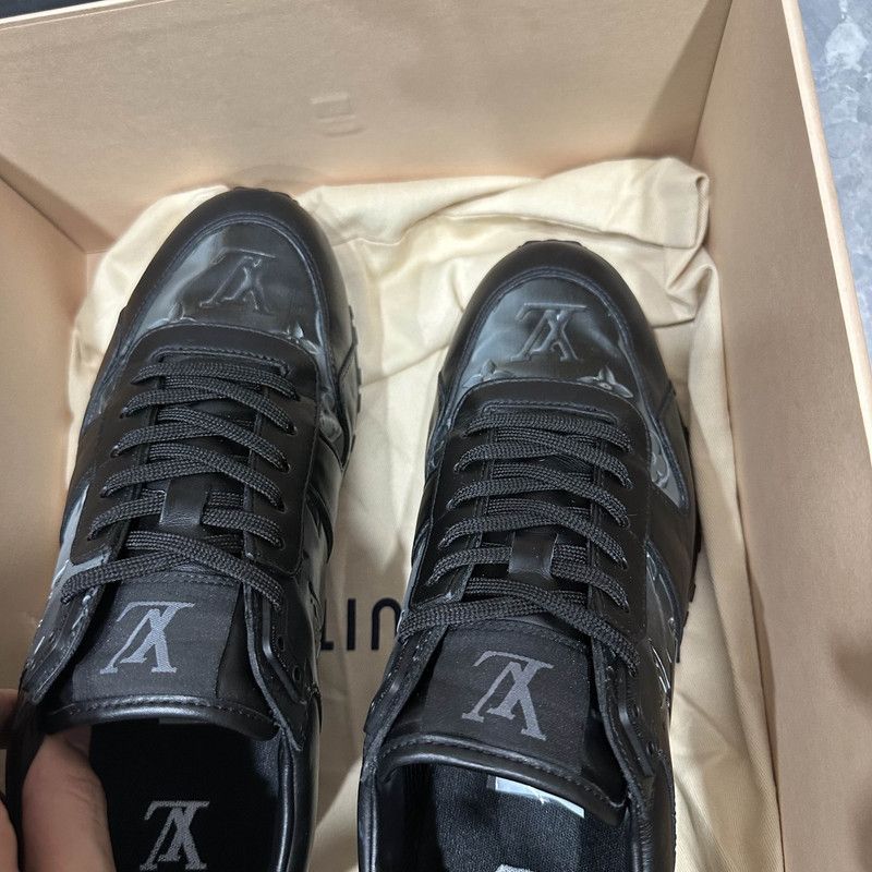 Louis Vuitton Louis Vuitton Run Away Black Casual Sneakers 0089 Size US 7.5 / EU 40-41 - 7 Thumbnail