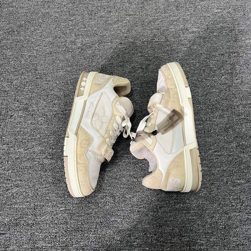 Louis Vuitton Louis Vuitton Stylish Low Top Trainer Sneakers 0089 Size US 9.5 / EU 42-43 - 3 Thumbnail
