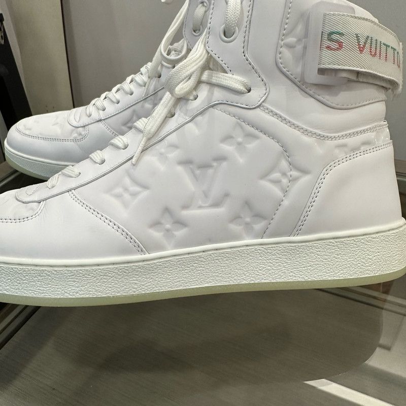 Louis Vuitton Louis Vuitton Rivoli High-Top Fashion Sneakers 0089 Size US 8.5 / EU 41-42 - 4 Thumbnail