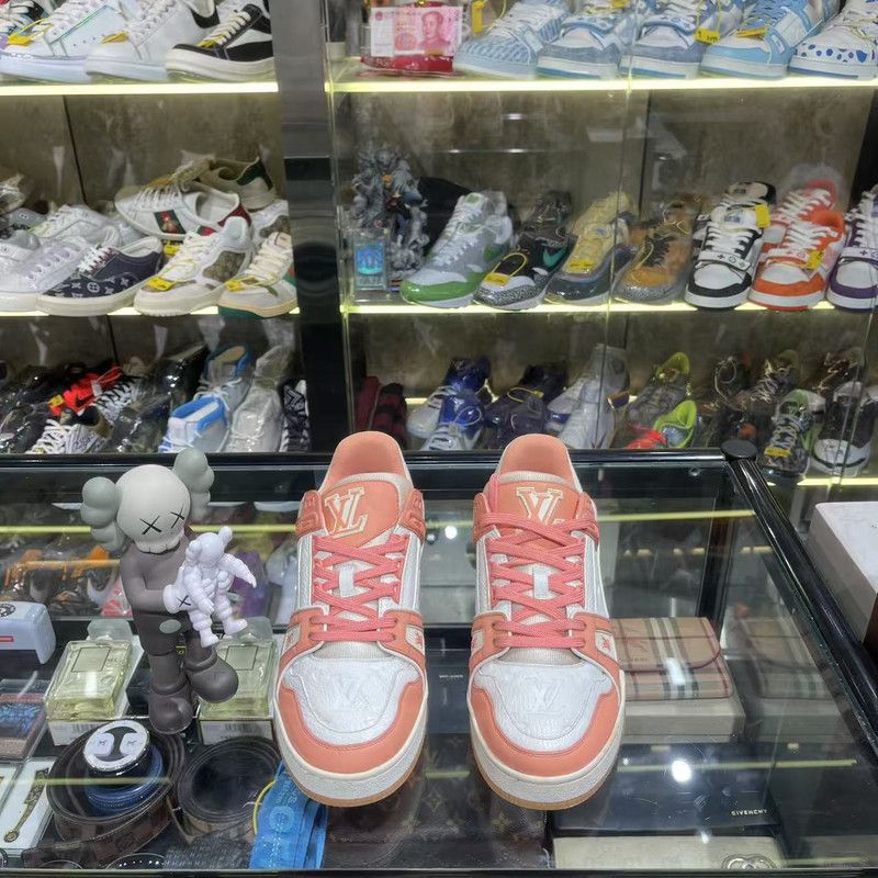 Louis Vuitton Louis Vuitton Trainer Peach Pink Low-Top Sneakers 0089 Size US 9.5 / EU 42-43 - 2 Thumbnail