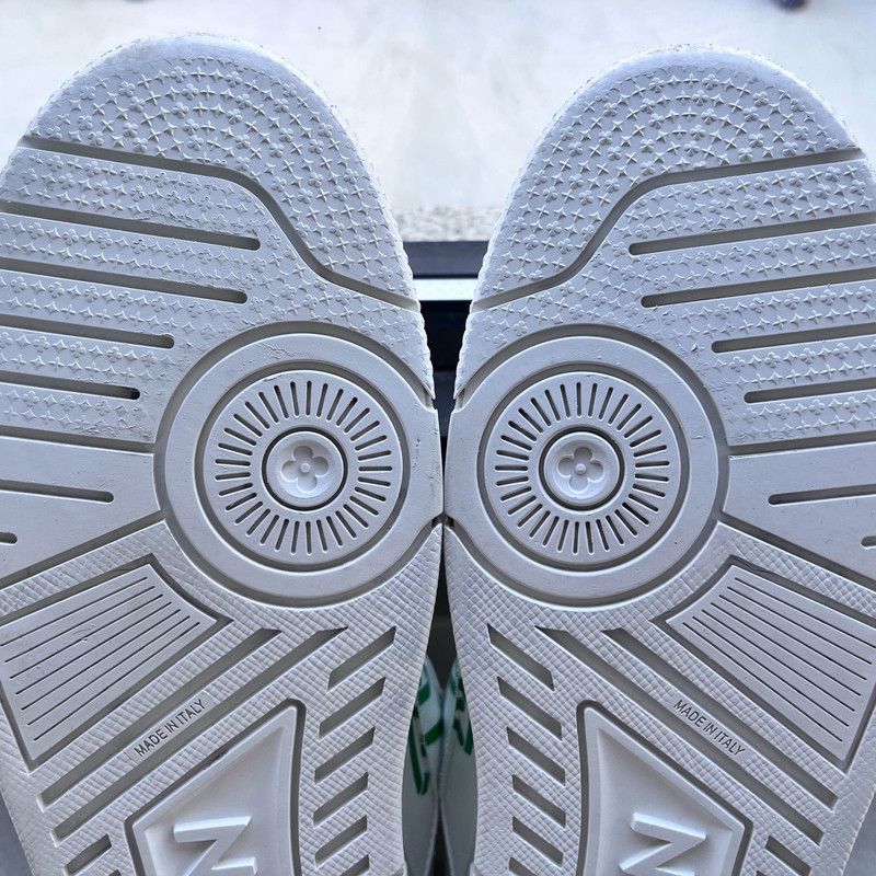 Louis Vuitton Louis Vuitton White and Green Casual Sneakers 0089 Size US 9.5 / EU 42-43 - 6 Thumbnail