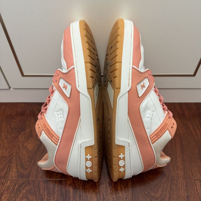 Louis Vuitton Louis Vuitton Peach Low-Top Trainer Sneakers 0089 Size US 8 / EU 41 - 10 Thumbnail
