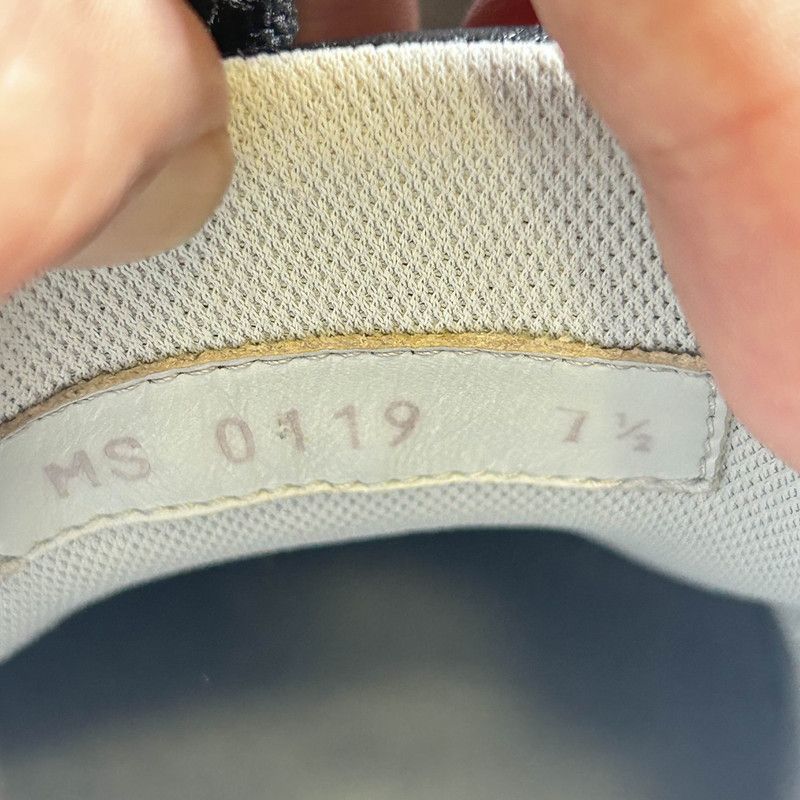Louis Vuitton Louis Vuitton Low-Top Stylish Trainers for Men and Women 0089 Size US 8.5 / EU 41-42 - 5 Thumbnail