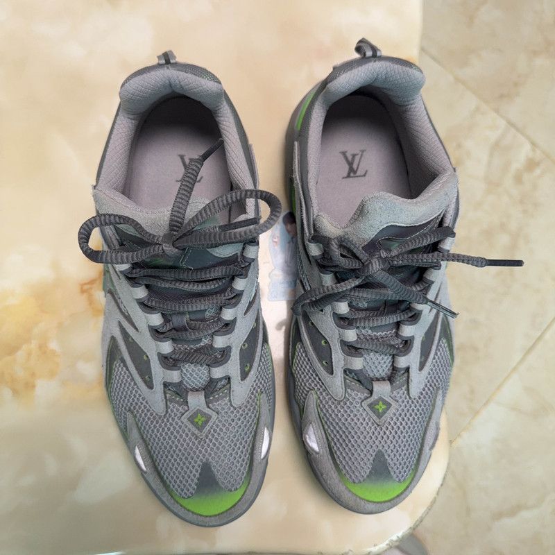 Louis Vuitton Louis Vuitton Runner Tatic Low Top Sneakers 0089 Size US 8.5 / EU 41-42 - 2 Thumbnail