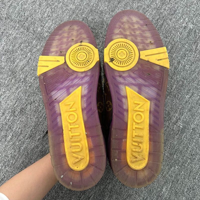 Louis Vuitton Louis Vuitton Trainer Casual Sneakers in Purple 0089 Size US 9.5 / EU 42-43 - 4 Thumbnail