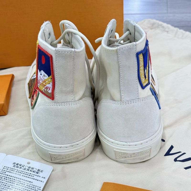 Louis Vuitton Louis Vuitton Casual High-Top Sneakers in White 0089 Size US 8 / EU 41 - 11 Thumbnail