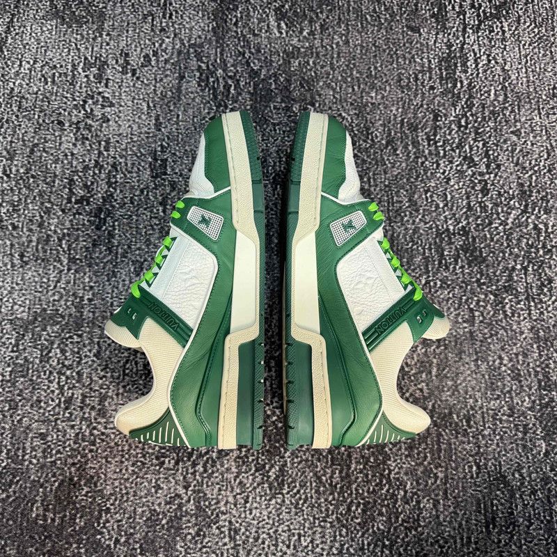 Louis Vuitton Louis Vuitton Green Trainer Sneakers for Men 0089 Size US 9.5 / EU 42-43 - 6 Thumbnail
