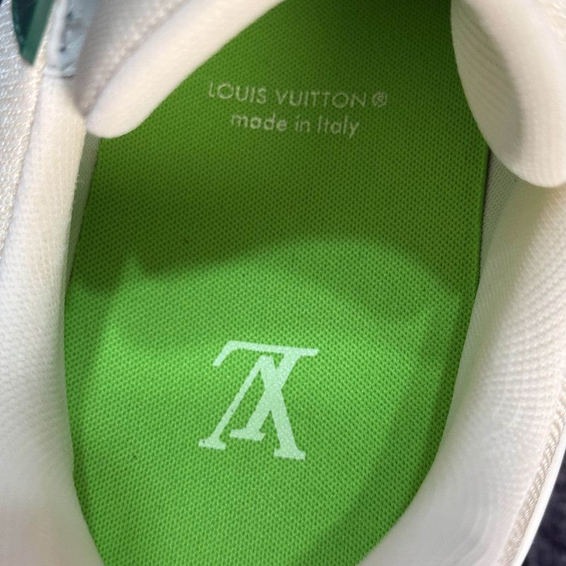 Louis Vuitton Louis Vuitton Green Trainer Sneakers for Men 0089 Size US 9.5 / EU 42-43 - 8 Thumbnail