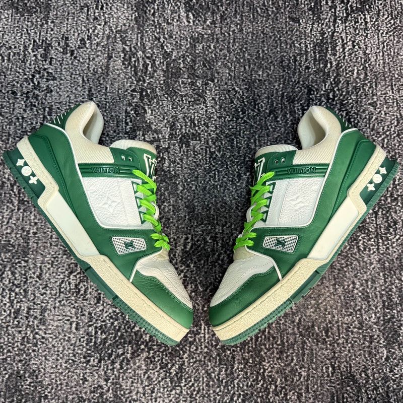 Louis Vuitton Louis Vuitton Green Trainer Sneakers for Men 0089 Size US 9.5 / EU 42-43 - 7 Thumbnail