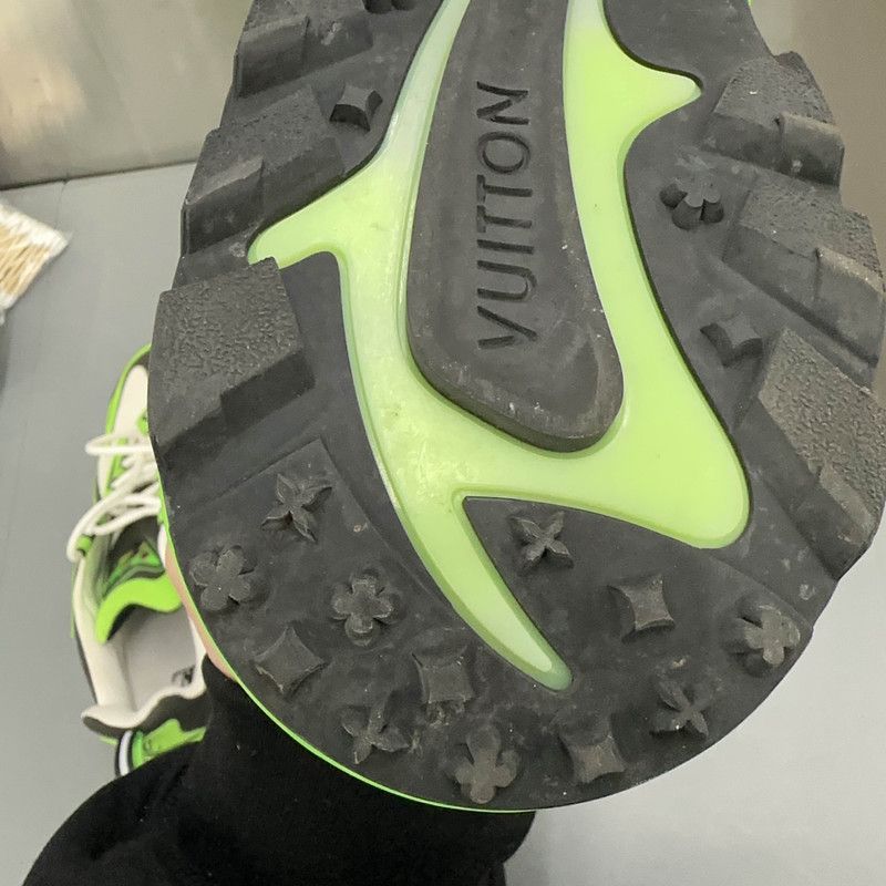 Louis Vuitton Louis Vuitton Runner Tatic Green Fashion Sneakers 0089 Size US 7.5 / EU 40-41 - 6 Thumbnail