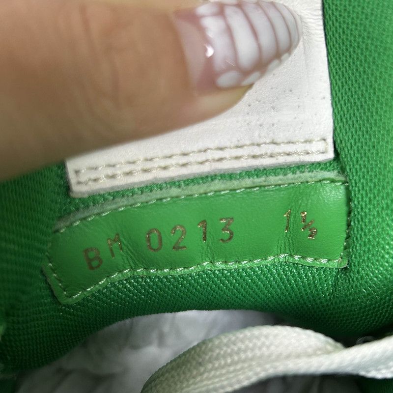 Louis Vuitton Louis Vuitton Stylish Green and White Trainers 0089 Size US 5.5 / EU 38 - 5 Thumbnail