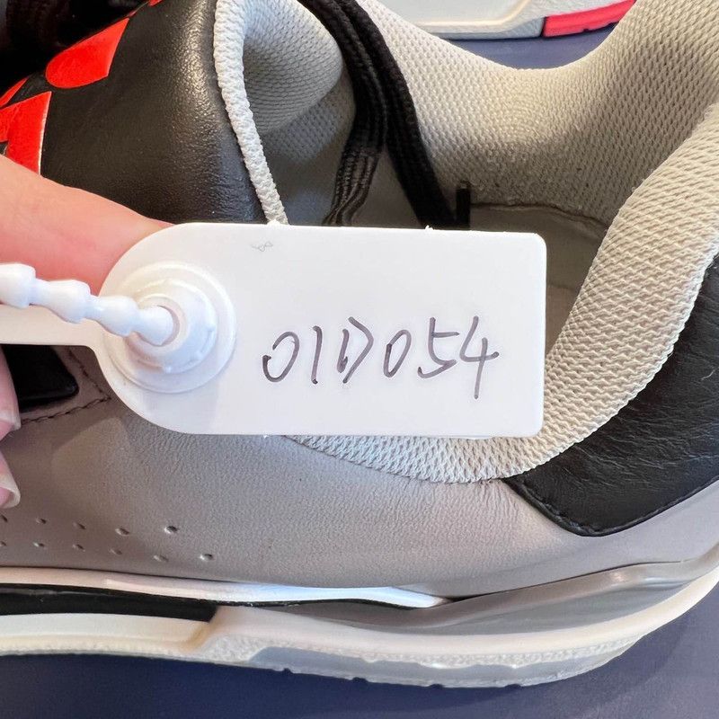 Louis Vuitton Louis Vuitton Grey and Black Trainer Sneakers 0089 Size US 8 / EU 41 - 8 Thumbnail