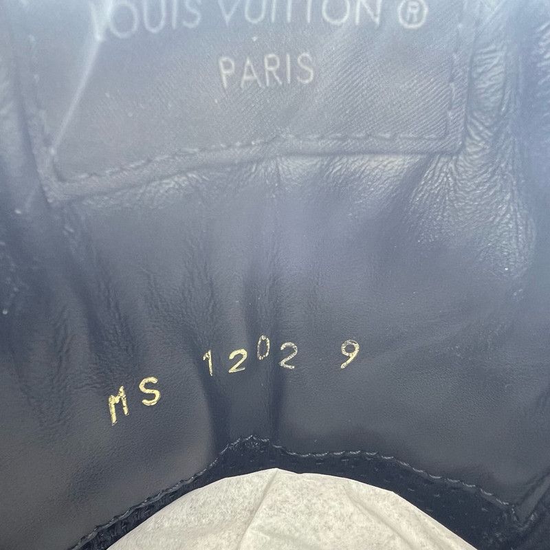 Louis Vuitton Louis Vuitton Run Away Black Low-Top Sneakers 0089 Size US 9.5 / EU 42-43 - 5 Thumbnail