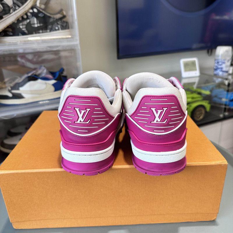 Louis Vuitton Louis Vuitton Trainer Low-Top Fashion Sneakers 0089 Size US 9.5 / EU 42-43 - 3 Thumbnail
