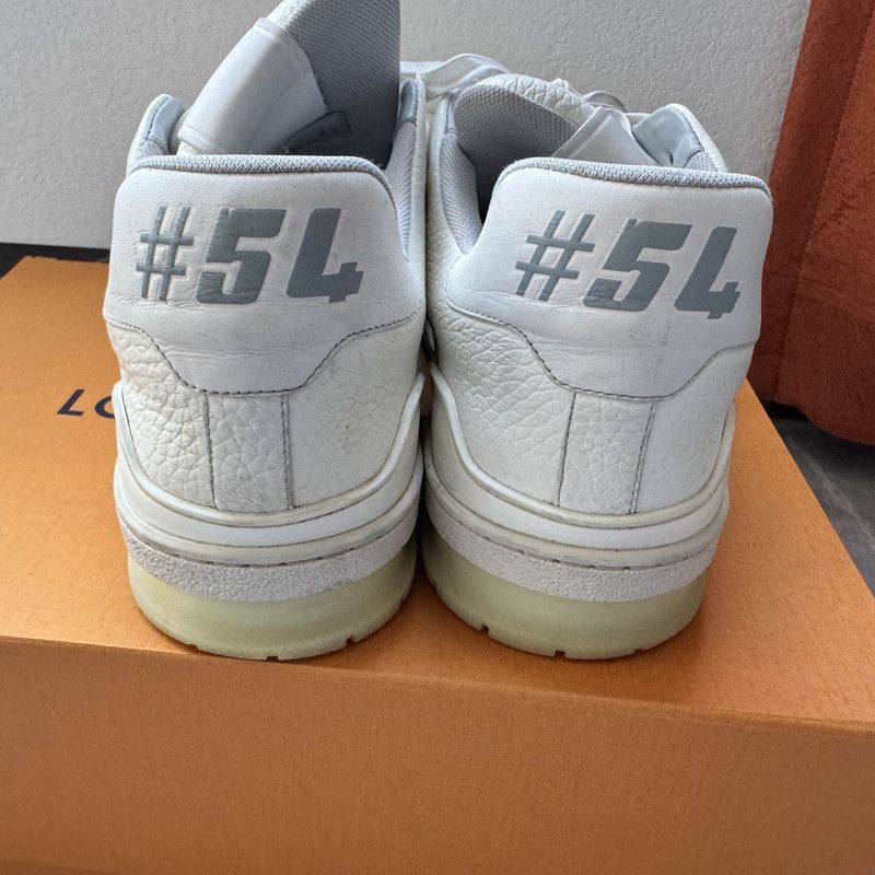 Louis Vuitton White Low-Top Trainer Sneakers 0089