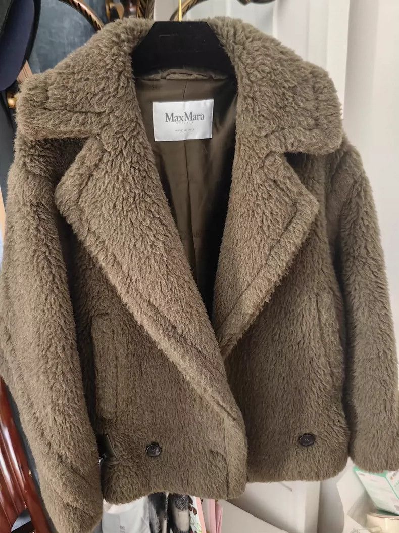 Max Mara MaxMara Short Teddy Faux Fur Coat -dmc Size US S / EU 44-46 / 1 - 2 Thumbnail