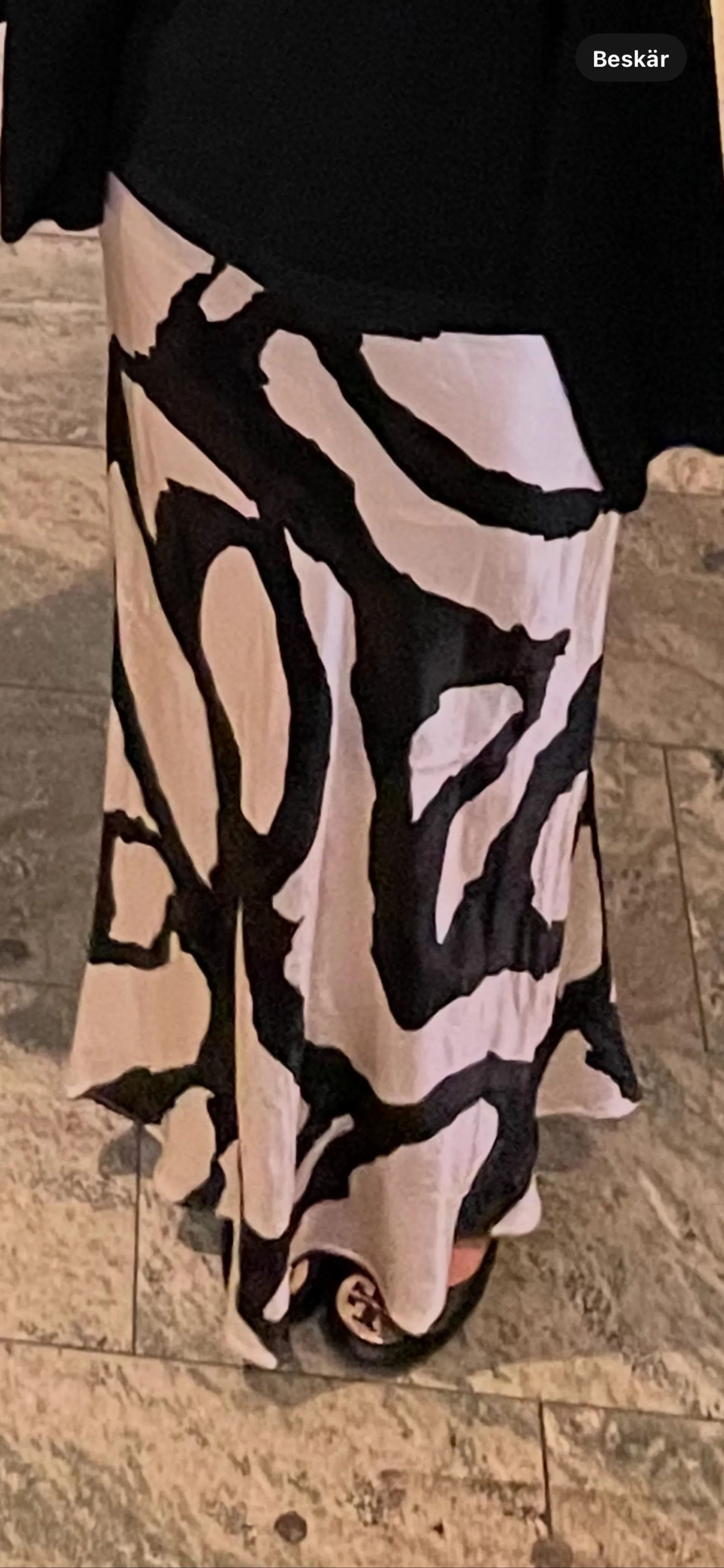H&M H&M Skirt Size 25" / US 0 / IT 36 - 3 Thumbnail