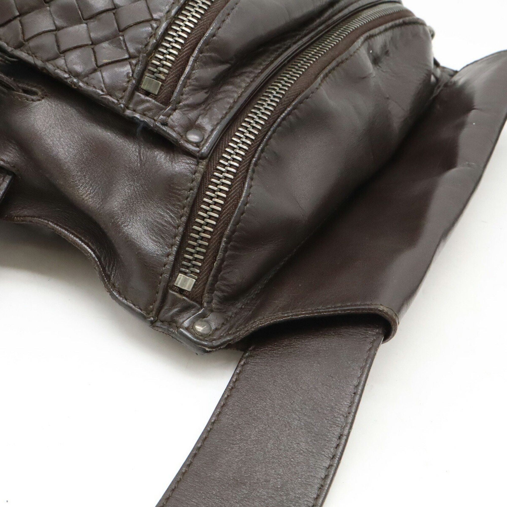 Bottega Veneta BOTTEGA VENETA Intrecciato Waist Bag/Body Bag in Dark Brown Leather (121604) Size ONE SIZE - 5 Thumbnail